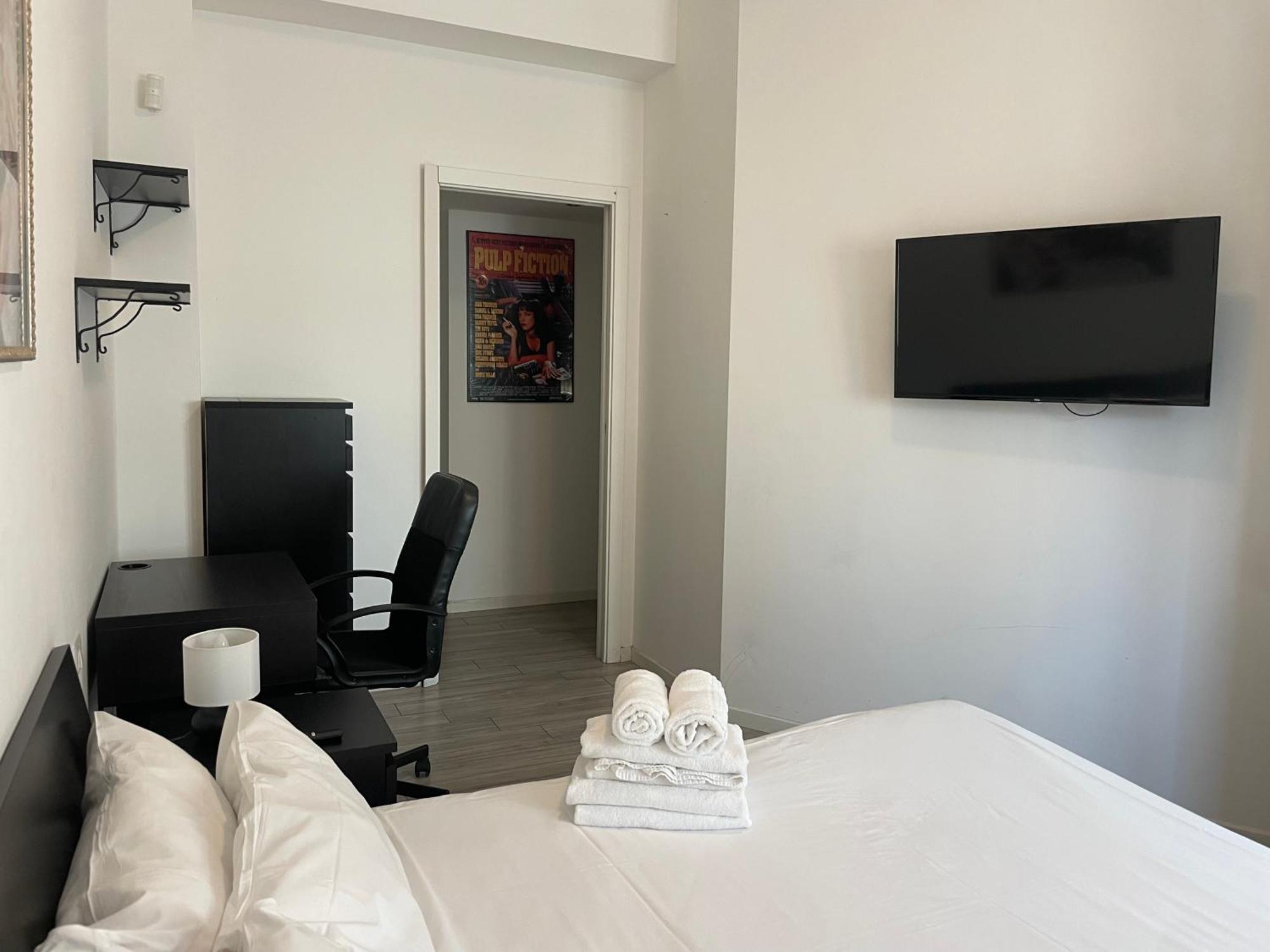 Gardone Apartment - Ampio Appartamento Con 2 Camere Da Letto - Comodo Per Duomo! Milano Eksteriør bilde