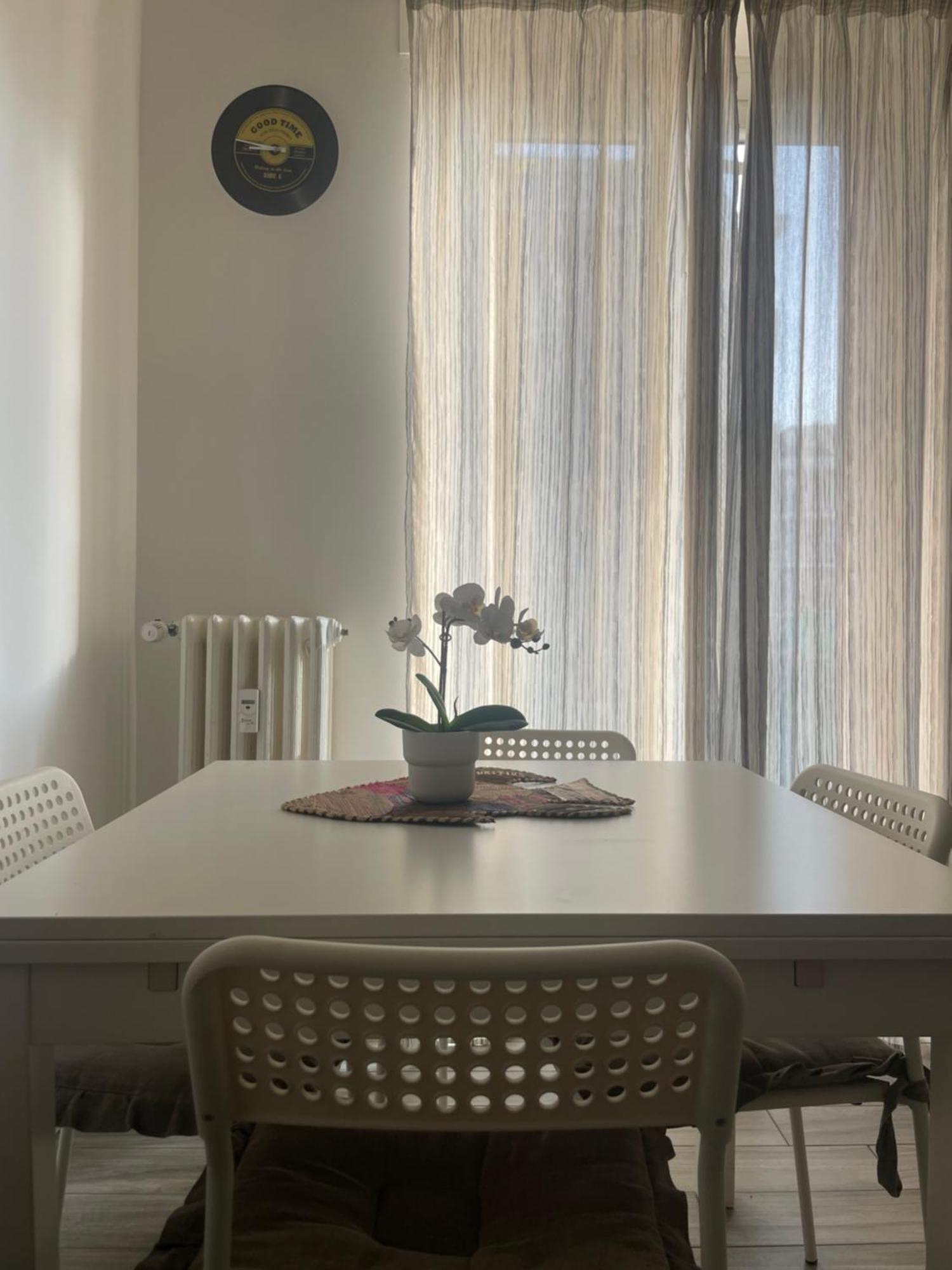 Gardone Apartment - Ampio Appartamento Con 2 Camere Da Letto - Comodo Per Duomo! Milano Eksteriør bilde